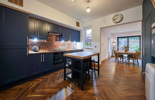 Liverpool Casa | Host Stay 19 Garswood