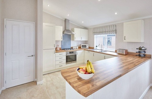 Runswick Bay Cabina | Host & Stay | 28 The Pines