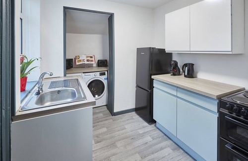 Eccles Casa | Host & Stay | Alma Su