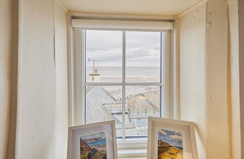 Sandsend Casa | Host & Stay | Beachside Cottage