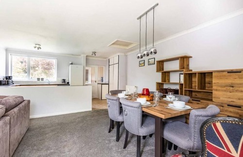 Coltishall Casa | Host & Stay | Church Close