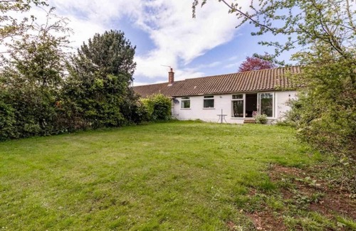 Coltishall Casa | Host & Stay | Church Close
