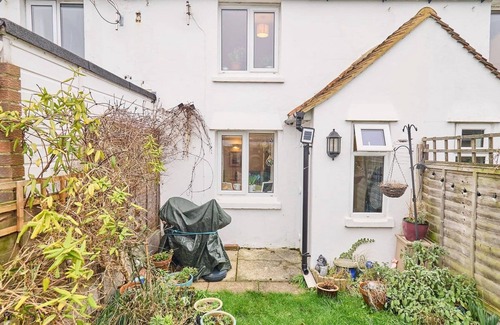 Hythe Casa | Host Stay Claire s Cottage