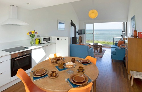 Craster Casa | Host & Stay | Craster Waves