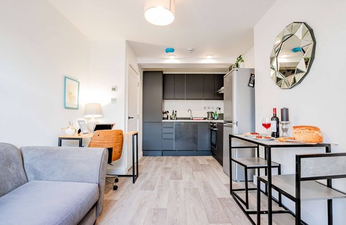 Caterham Apartamento | Host & Stay | Croydon Road Apartment