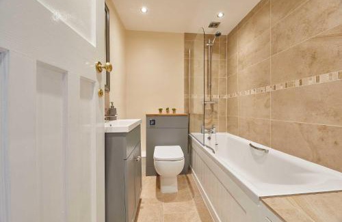 Barnard Castle Casa | Host & Stay - Cummins & Goings Cottage