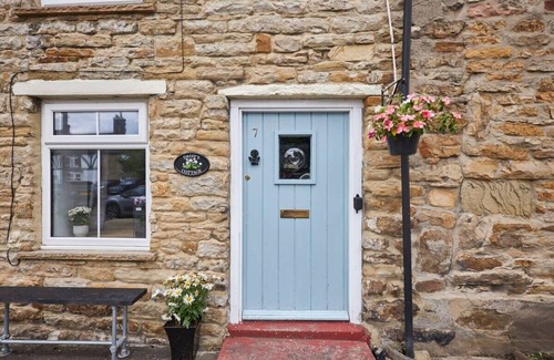 Catton Casa | Host & Stay | Daisy's Cottage