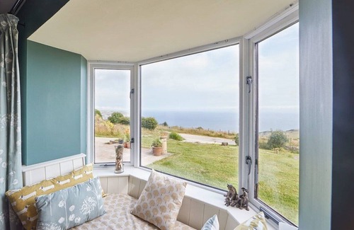 Ravenscar Casa | Host & Stay | Fairview House