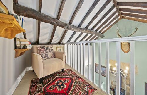 Calver Casa | Host & Stay - Foxglove Cottage