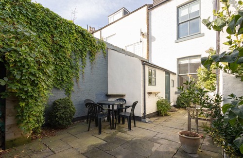 Saltburn-by-the-Sea Casa | Host Stay Garnet Street