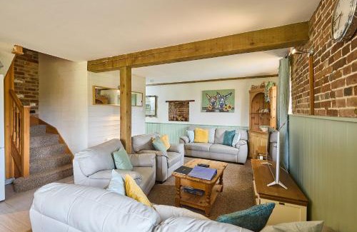 Fakenham Casa | Host & Stay - Granary Barn