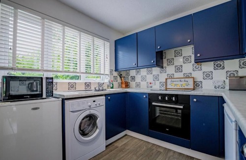 Worcester Casa | Host & Stay | Hales Orchard