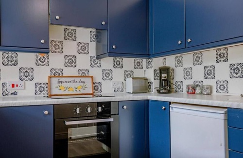 Worcester Casa | Host & Stay | Hales Orchard