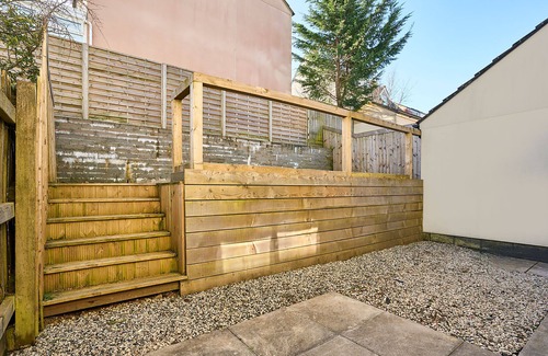 Launceston Casa | Host & Stay | Hazelnut House
