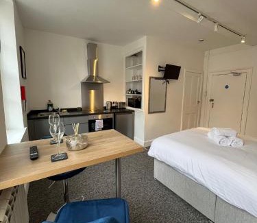 Pontrilas Apartamento | Host & Stay - Hills Apartments