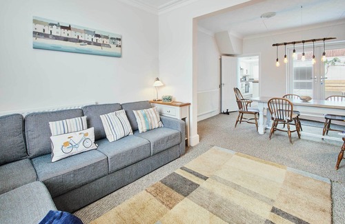 Marske-by-the-Sea Casa | Host & Stay | King Edward Terrace