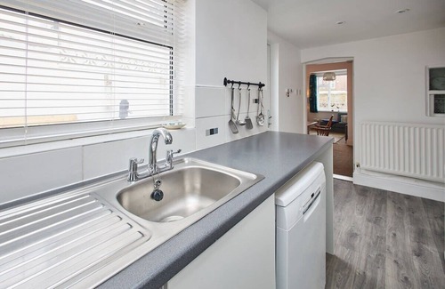 Marske-by-the-Sea Casa | Host & Stay | King Edward Terrace