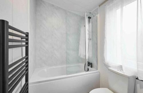 Pickering Chalet De Esquí | Host & Stay - Linden Lodge, Ashdown Retreat