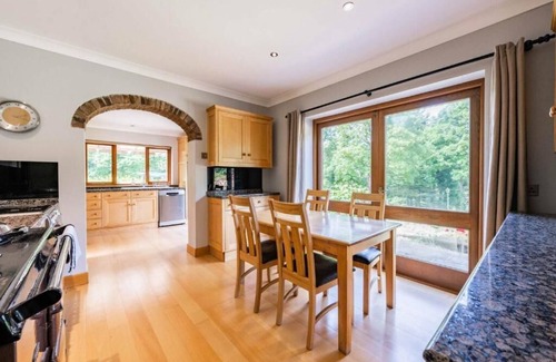 Horstead Casa | Host & Stay | Millwood