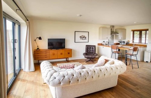 Castle Acre Casa | Host & Stay | Number Five, PigLets