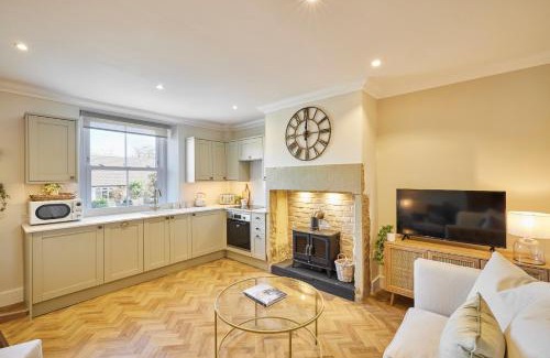 Birstall Casa | Host & Stay - Oakwell Cottage