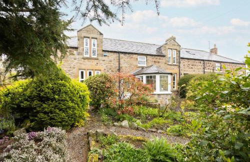 Lesbury Casa | Host & Stay - Old Reading Room