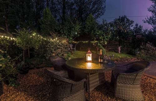 Bury Apartamento | Host & Stay | Pied-a-Terre at Manor View