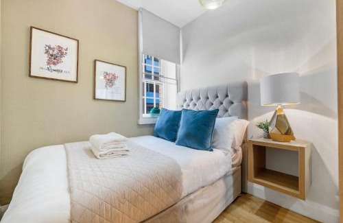 St George's Quarter Apartamento | Host & Stay - Queen Square Apartment