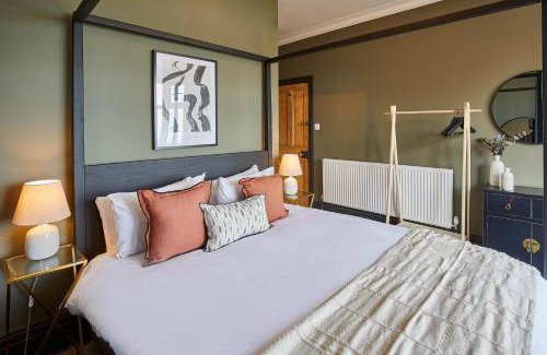 Robin Hood's Bay Casa | Host & Stay - Raven House