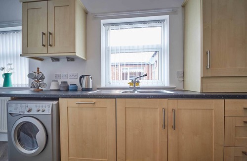 Seaton Delaval Casa | Host Stay Skyview