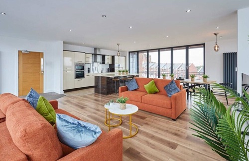 Hope Street Apartamento | Host & Stay | The Knight Street Penthouse I