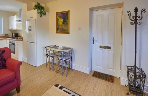 Harrogate Casa | Host Stay The Limes