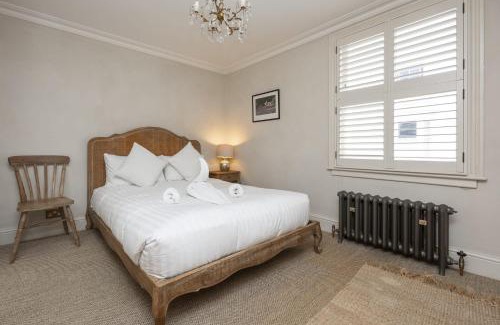 Montpelier Casa | Host & Stay - The September Cottage