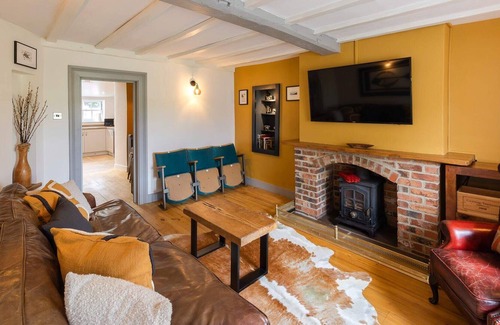 Richmond Casa | Host & Stay | Virginia House