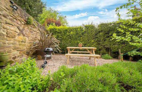 Alfreton Casa | Host & Stay - Well Farm Cottage