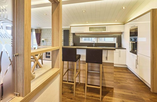 Low Gate Chalet De Esquí | Host & Stay | Whistler Deluxe Lodge