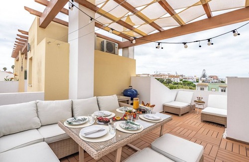 Parchal Casa | Host Wise - Deluxe House | Terrace and BBC