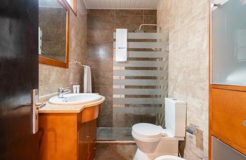 Mafamude Apartamento | Host Wise - Spacious Sunny House with terrace & BBQ