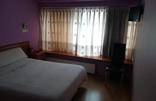 Centro de Oviedo Casa | Hostal Álvarez