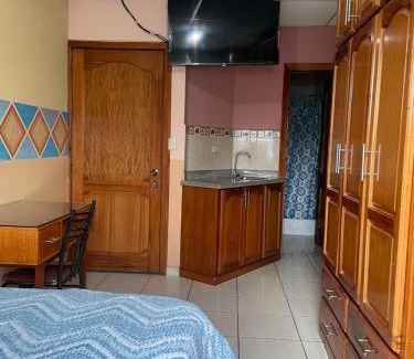 Huayna-Cápac Hotel | Hostal Abu Dhabi