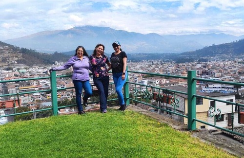 Otavalo Apartamento | Hostal acogedor, vista panorámica de la ciudad, ideal para disfrutar en familia