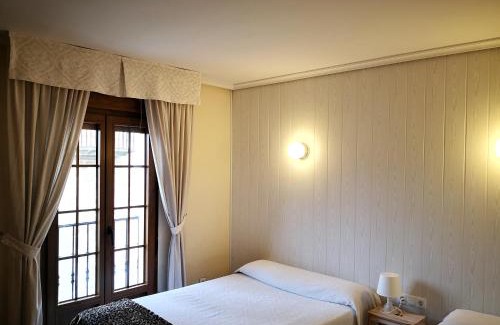 Centro histórico de Ávila Casa | Hostal Alcántara