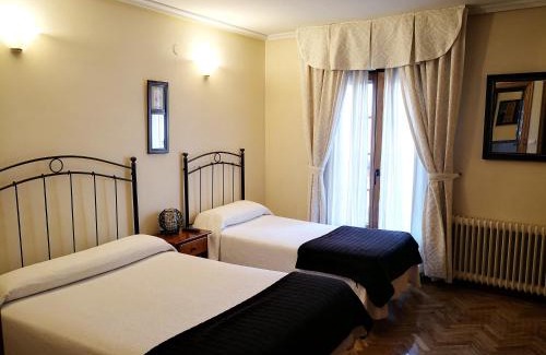 Centro histórico de Ávila Casa | Hostal Alcántara