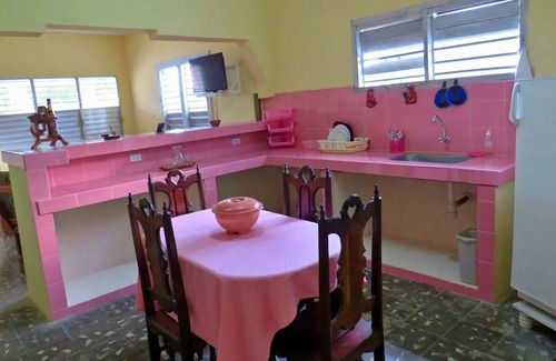 Municipality of Cienaga de Zapata Cama Y Desayuno | Hostal Alejandro y Familia