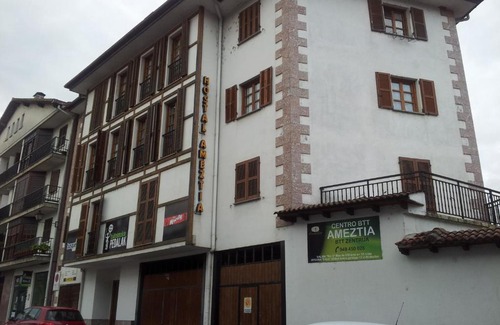 Doneztebe Casa | Hostal Ameztia