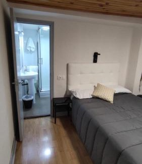 Puigcerda Casa | Hostal ARS