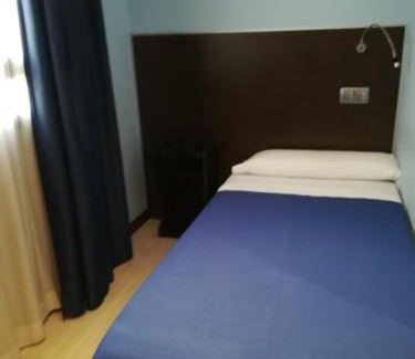 Barajas Casa | Hostal Avenida Barajas