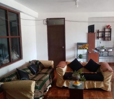 Urubamba Casa | Hostal Aylluq Wasin - Guest House-Casa de Familia
