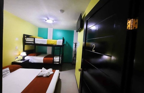 Baños de Agua Santa Hotel | Hostal Balcon del Cielo