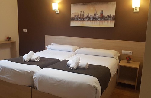 L'Antiga Esquerra de l'Eixample Casa | Hostal Barcelona Travel